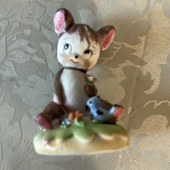 Vintage Lefton hand-painted ceramic bear figurine. - Picture 7 of 8